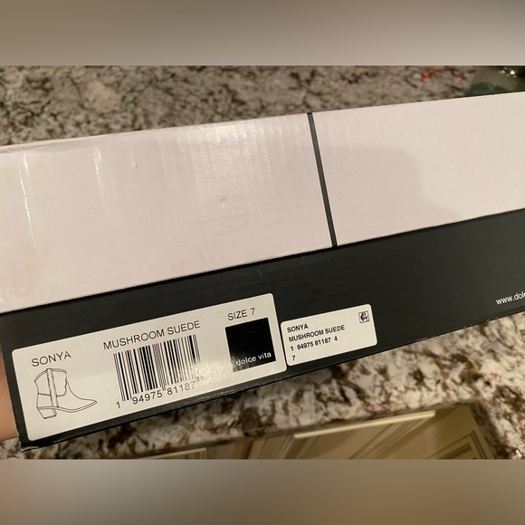 Dolce Vita Western Booties - Picture 8 of 9